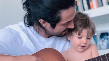 Rômulo Estrela e o filho, Theo - Reprodução / Instagram