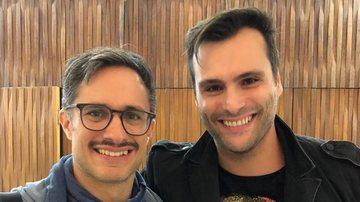 Dubladores de Viva, Leandro Luna e Gael Garcia Bernal se conhecem em Buenos Aires - Divulgação