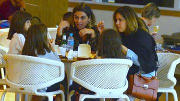 Giovanna Antonelli: rara aparição com as filhas gêmeas - Webert Belicio/ AgNews