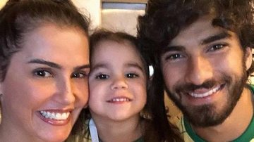 Deborah Secco, Maria Flor e Hugo Moura - reprodução/instagram