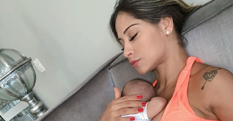 Mayra Cardi e sua filha Sophia Aguiar, de 3 meses. - Instagram/Reprodução