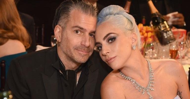 Lady Gaga e seu noivo Christian Carino. - Getty Images