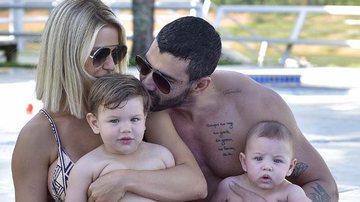 Andressa e Gusttavo com os filhos, Gabriel e Samuel - Reprodução Instagram