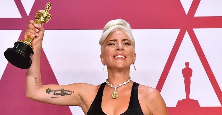 Lady Gaga comemorando a sua primeira estatueta do Oscar - Instagram/Reprodução