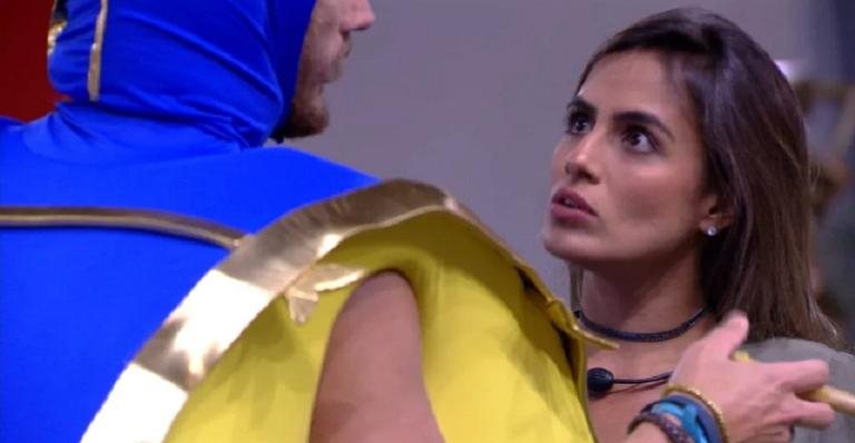 Baiana resolveu esclarecer os rumores sobre um possível relacionamento que estariam vivendo - Reprodução/TV Globo