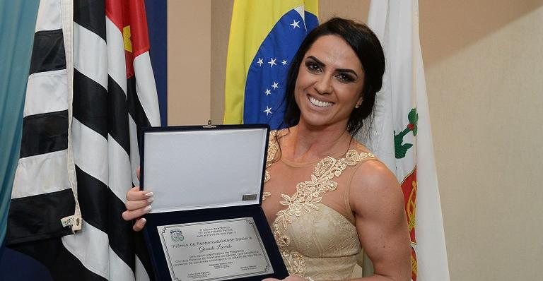 Jornalista recebeu um prêmio por apoiar as causas da instituição - Divulgação/Francisco Cepeda/AGNews