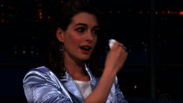 Anne Hathaway no The Late Show - Foto/Reprodução