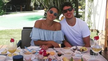 José Loreto e Débora Nascimento no clique compartilhado pelo hotel. - Instagram/Reprodução