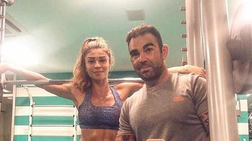 Personal Trainer tirou foto pós-treino com a atriz, que esbanjou sua boa forma - Reprodução/Instagram