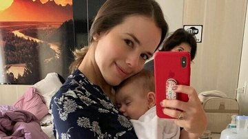 Cantora mostrou que não larga a bebê - Reprodução/Instagram