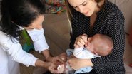 Thaeme Mariôto leva a filha para tomar vacina - Reprodução Instagram
