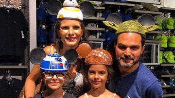 Luciano Camargo curtindo com a família na Disney - Instagram/Reprodução