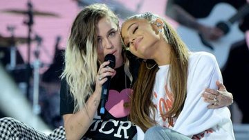 Miley e Ariana em tributo a Manchester - Divulgação