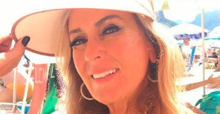 Mãe de Ticiane Pinheiro apareceu com roupa de banho - Reprodução/Instagram