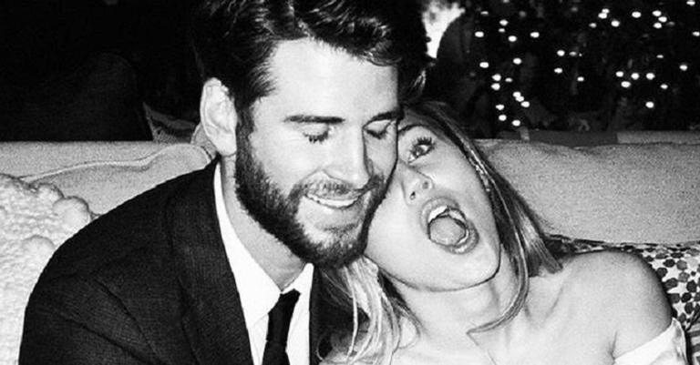 Liam Hemsworth e Miley Cyrus no dia da cerimónia do casamento, em dezembro de 2018 - Foto/Destaque Instagram