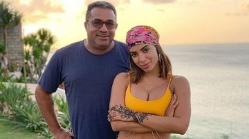 Mauro Machado e Anitta durante viagem paradisíaca - Foto/Destaque Instagram