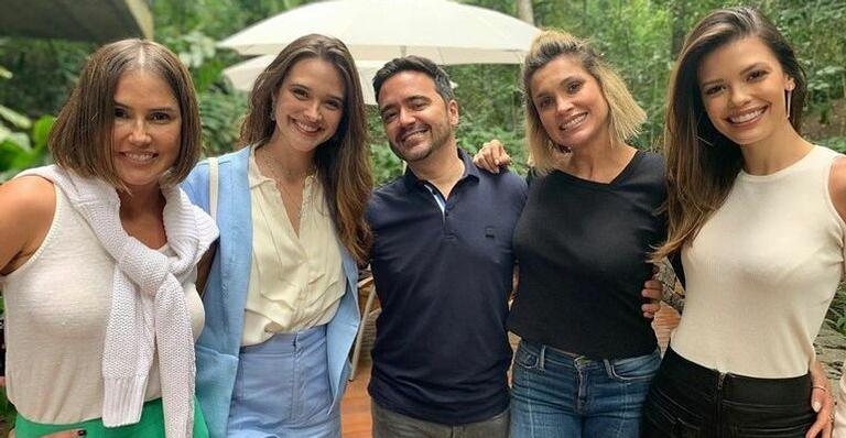 Deborah Secco, Juliana Paiva, Daniel Ortiz, Flávia Alessandra e Vitória Strada nos Estúdios Globo - Reprodução/Instagram