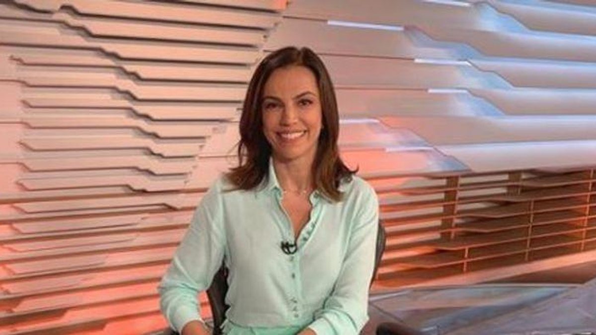 Apresentadora da Globo lamenta figurino escolhido no Bom Dia SP