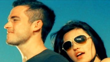 Alfonso Herrera e Maite Perroni no clipe de Tu Amor, da banda RBD - Reprodução/Youtube
