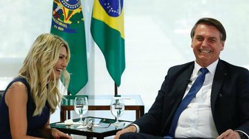 Antônia Fontenelle e Jair Bolsonaro - Reprodução/Instagram