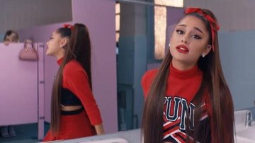 Ariana Grande anunciando sua nova fragrância ''thank u, next'' - Foto/Reprodução