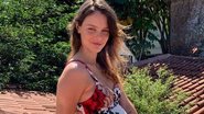 Laura Neiva encanta ao exibir barrigão em banho de sol - Arquivo Pessoal de Laura Neiva