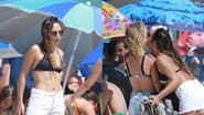 Maria Maya e Laryssa Ayres na praia da Barra da Tijuca, Rio Janeiro - Dilson Silva/AgNews