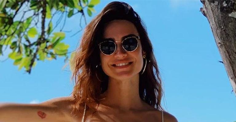 Thaila Ayala exibe barriga negativa em praia paradisíaca - Reprodução/Instagram