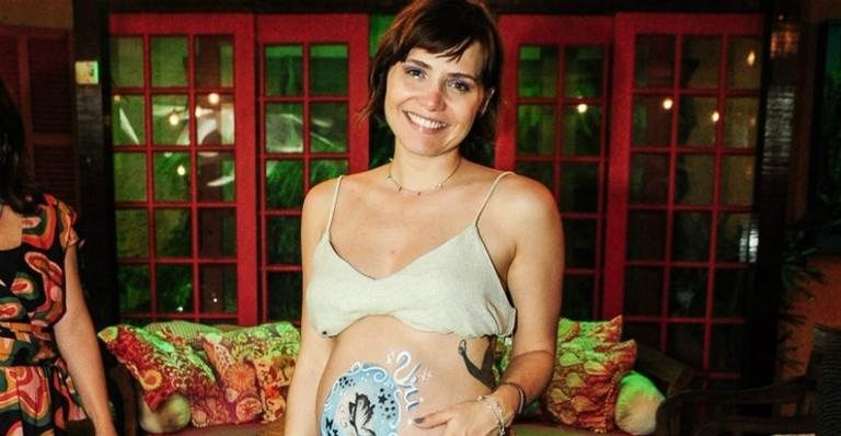 Leticia Colin em seu chá de bebê com Tatá Werneck - Webert Belício/AgNews