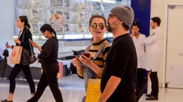 Alinne Moraes e Mauro Lima passeando em shopping - Pablo Luquez/AgNews