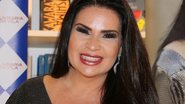 Solange Gomes no lançamento de seu livro autobiográfico - Deividi Correa/AgNews