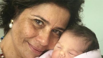 Mãe de Rafael Vitti se derrete por Clara Maria em clique fofo na web - Reprodução/Instagram