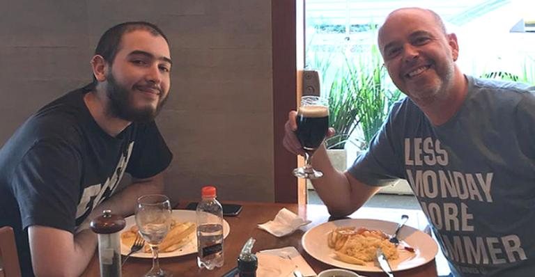 Após polêmica, Alex Escobar comenta relação com o filho - Instagram
