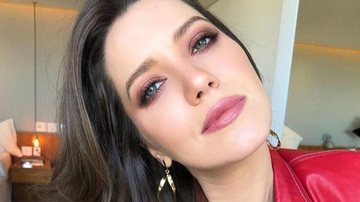 Nathalia Dill impressiona fãs com selfie maquiada - Foto/Instagram