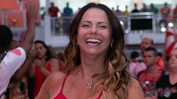 Viviane Araújo aposta em look justinho duarante ensaio de escolha de samba - Alex Nunes/Divulgação