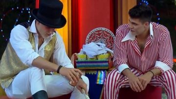 Netto e Guilherme durante festa circense em A Fazenda - Foto/Instagram
