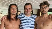 Rafael Vitti ao lado do irmão e do pai em momento especial com a família - Foto/Instagram