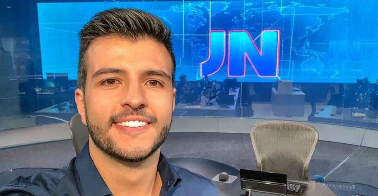 Matheus Ribeiro se torna o primeiro homossexual assumido a comandar o JN - Instagram