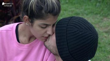Hari e Lucas Viana retomam namoro no reality após conversa. - Divulgação/PlayPlus