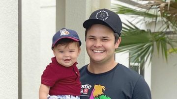 Matheus Aleixo explode fofurômetro com o filho caçula - Instagram