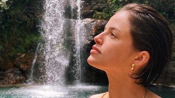 Agatha Moreira surge de biquíni em cachoeira e encanta fãs - Divulgação/Instagram
