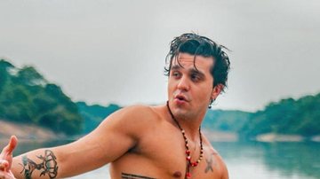 Luan Santana choca a web ao surgir sem camisa no Rio Amazonas - Divulgação/Instagram