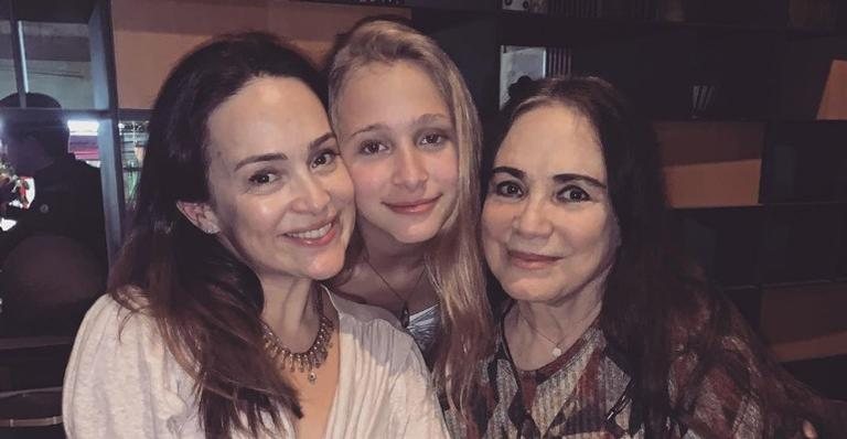 Regina Duarte compartilha clique ao lado de sua filha Gabriela e seguidores comentam semelhança - Instagram