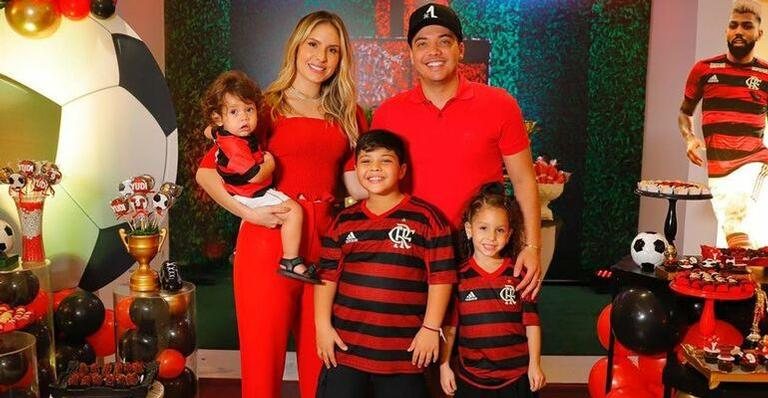 Wesley Safadão com a esposa e os filhos - Reprodução/Instagram
