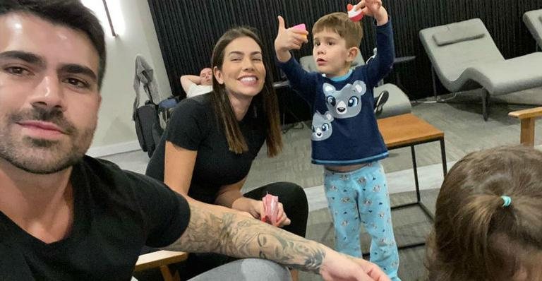 Adriana Sant'Anna e Rodrigão levam os filhos para Miami - Instagram