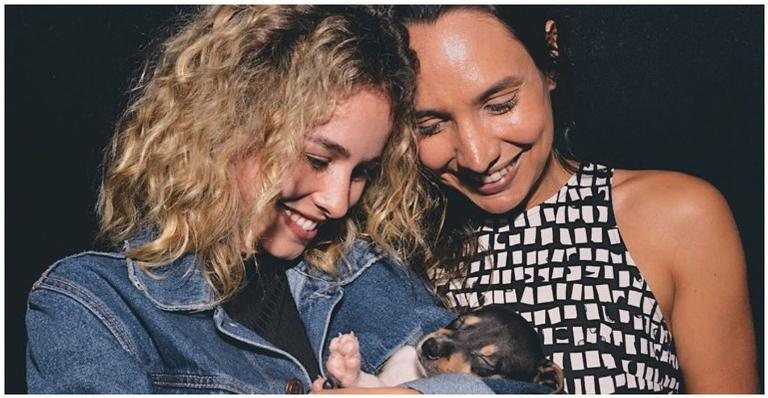 Bartô, cachorrinho de Laryssa Ayres e Maria Maya, se machuca e deixa as atrizes preocupadas - Instagram