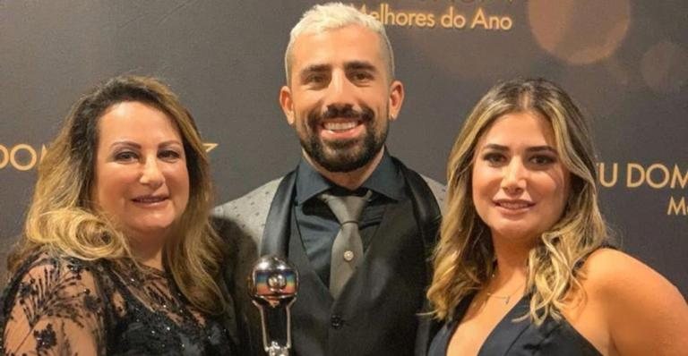 Kaysar Dadour dedica prêmio à mãe e encanta a web - Divulgação/Instagram