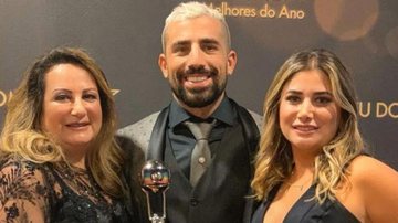 Kaysar Dadour dedica prêmio à mãe e encanta a web - Divulgação/Instagram