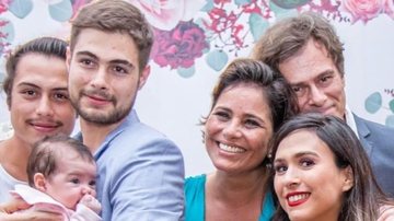 Tatá Werneck aproveita clique da lua de mel dos pais de Rafa Vitti para homenageá-los - Instagram