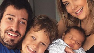 Carol Dantas e a família desejam Feliz Natal aos seguidores - Instagram